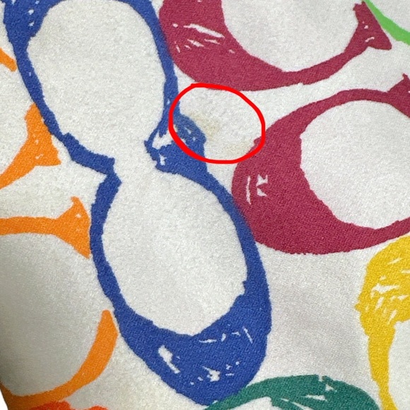 UPDATED Coach
Multicolor logo hobo Shoulder Bag medium great condition - Picture 8 of 13